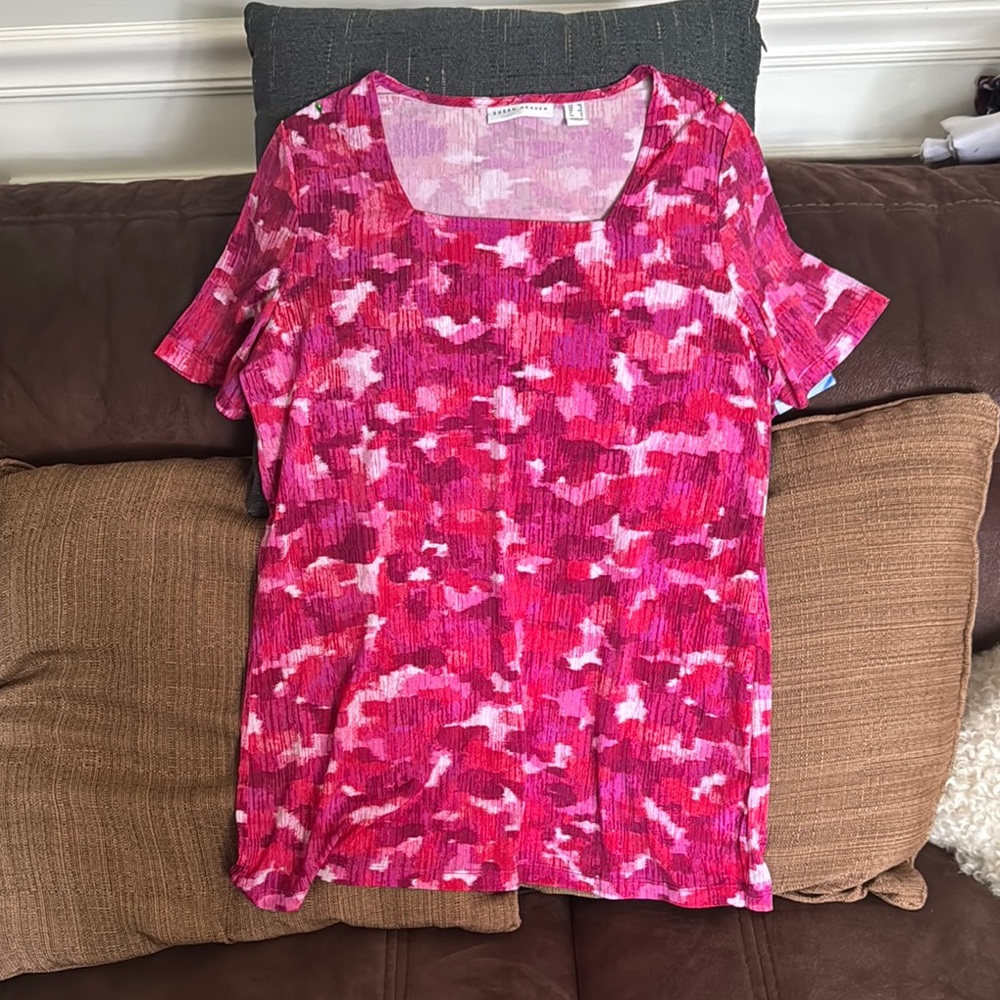 Susan Graver | Chico's Pink and White Fitted Short Sleeve Blouse Size XS
